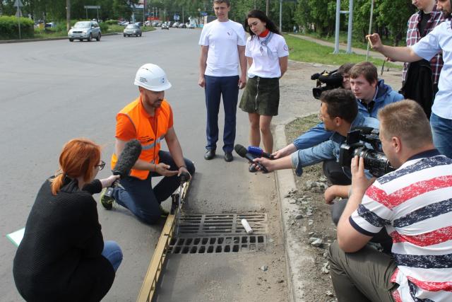 В Кирове начали устранять дефекты, выявленные в ходе дорожной инспекции ОНФ