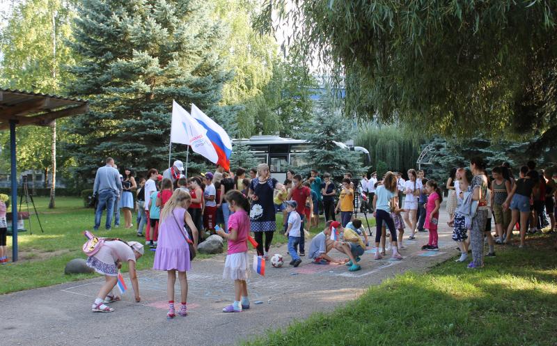 Активисты ОНФ в Кабардино-Балкарии провели акцию, посвященную Дню государственного флага России