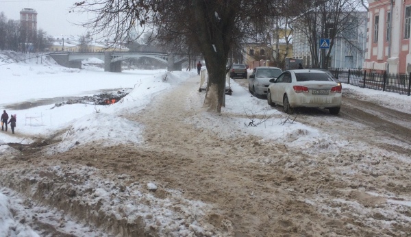 Вологодские активисты ОНФ выявили нарушения качества уборки снега в Вологде и Череповце