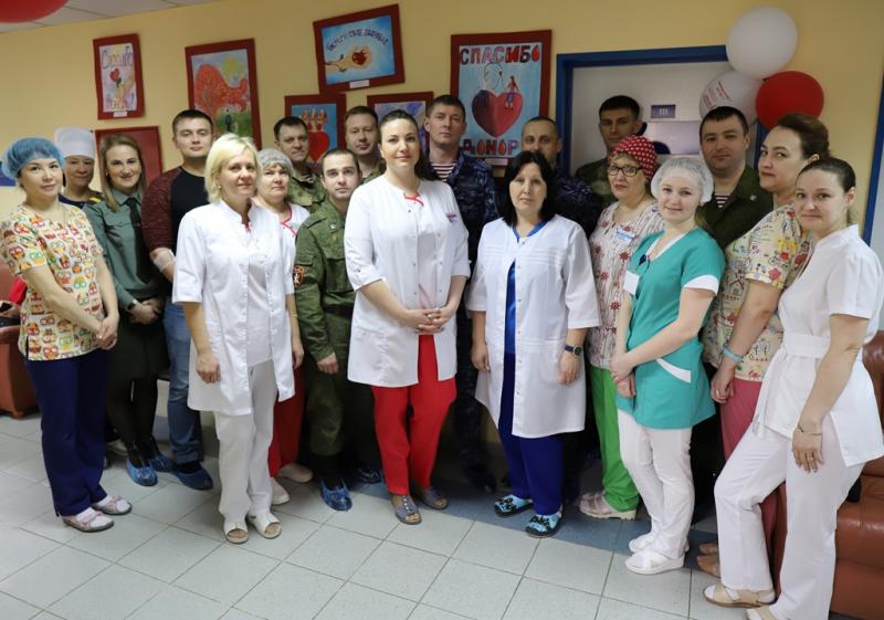 Военнослужащие и сотрудники югорской Росгвардии пополнили банк крови медицинских учреждений