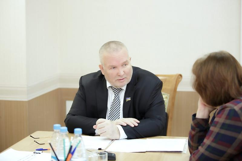Владимир Семёнов отчитался о работе с обращениями граждан в первом полугодии.