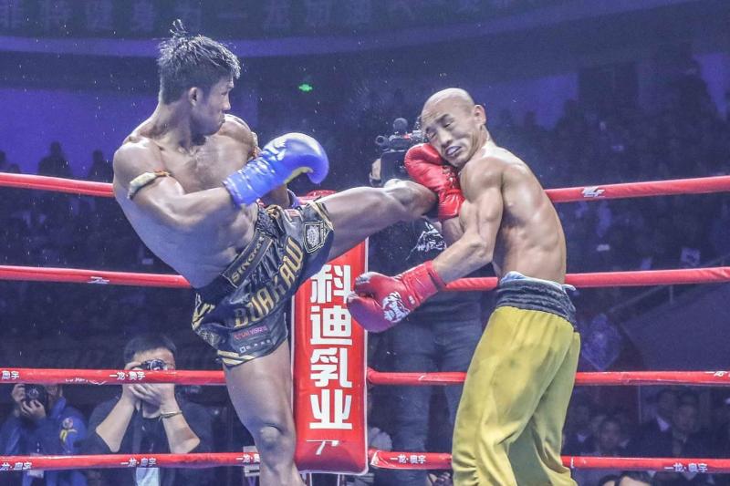 Muay Thai Warrior Destroys Shaolin Kung Fu Monk / Don't Mess With Thai Fighters