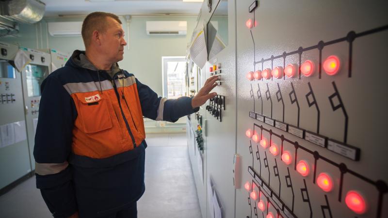 Федеральная сетевая компания модернизировала систему питания вторичных цепей на 7 подстанциях Ханты-Мансийского автономного округа – Югры