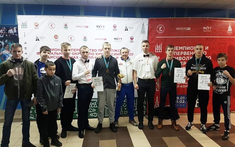 Кировские кикбоксёры привезли комплект медалей чемпионата и первенства ПФО