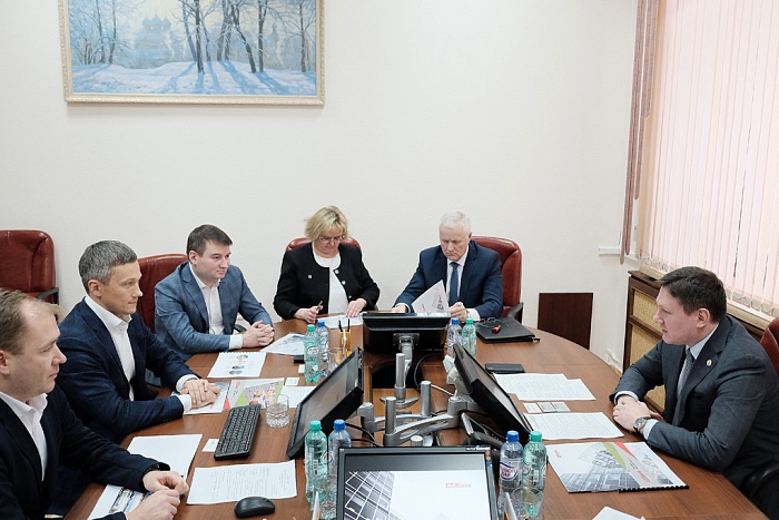Александр Чурин обсудил с представителями компании «Макси» реализацию инвестпроектов в Кировской области