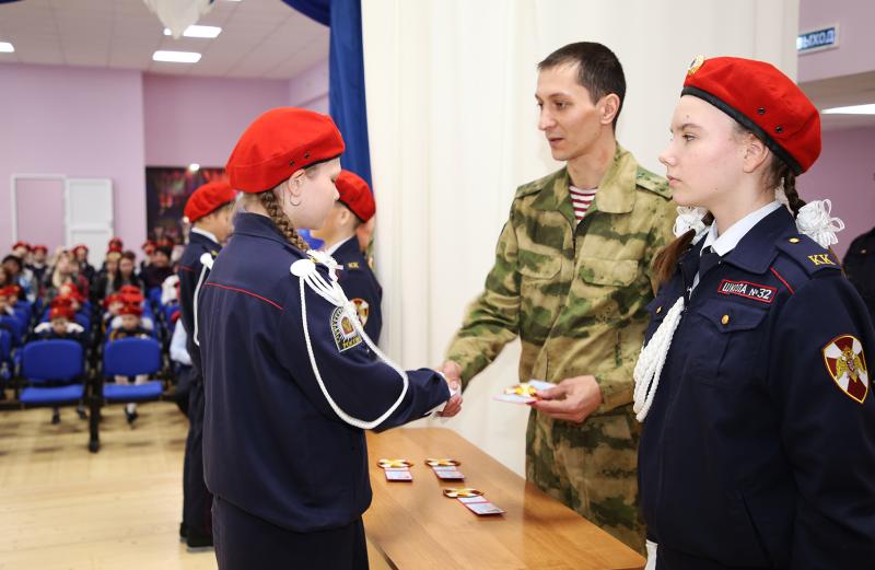 В Мордовии представители Росгвардии приняли участие в церемонии посвящения в кадеты