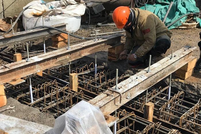В Зуевском районе впервые за 28 лет начался капитальный ремонт моста через реку Коса