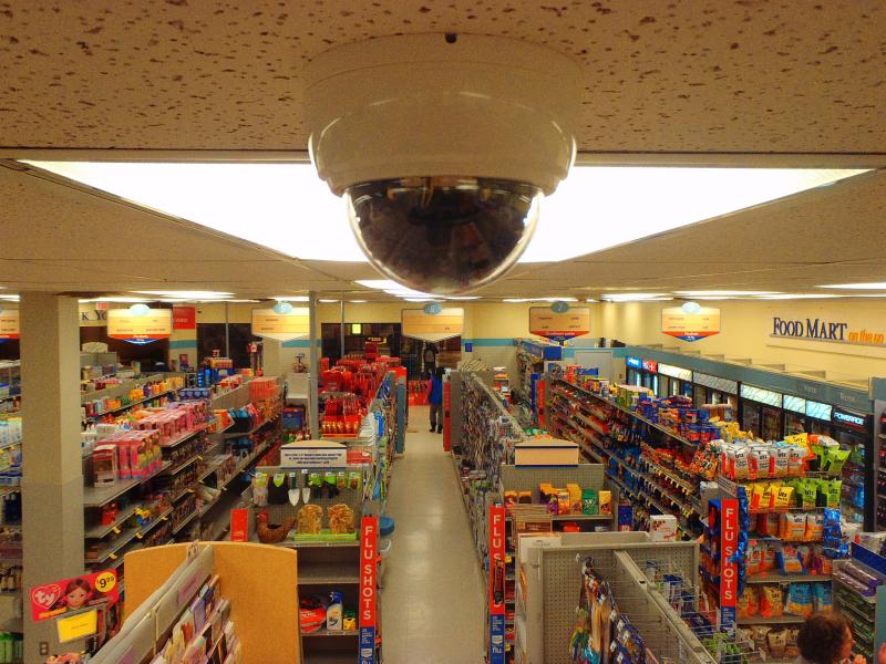 В Саранске благодаря бдительности охраны магазина правоохранители задержали похитителя товаров из супермаркета