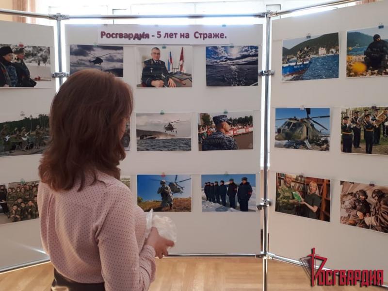 5 лет на страже Вашей безопасности. В Иркутске открылась фотовыставка в честь первого юбилея Росгвардии
