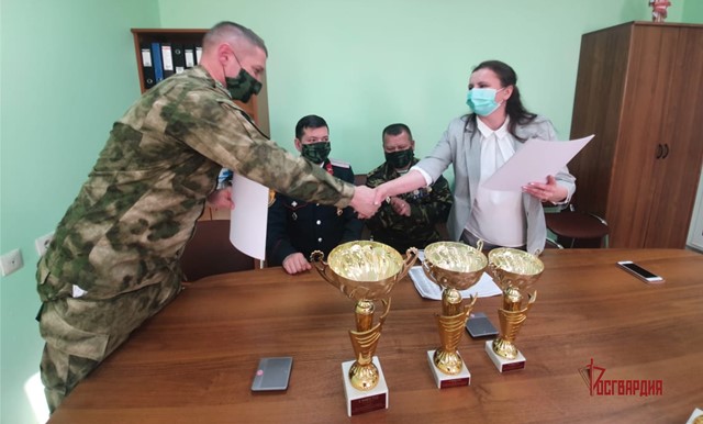 Офицер Росгвардии в составе жюри подвел итоги слета юнармейских отрядов Ханты-Мансийского района