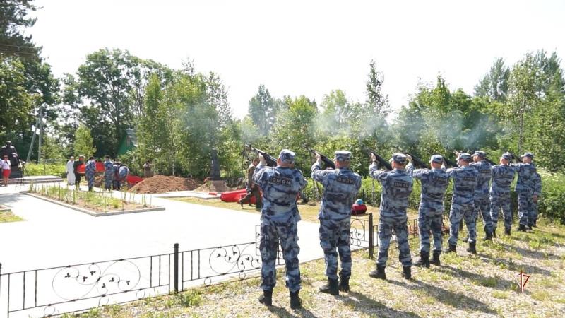 Уральский округ присоединился к Всероссийскому патриотическому проекту Росгвардии «На страже памяти»