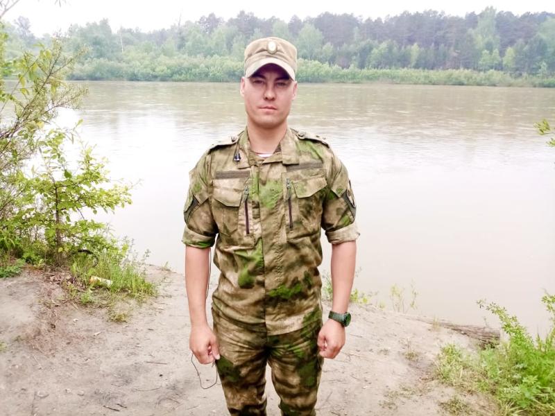 Военнослужащий Росгвардии спас тонущего ребенка в Ангарске