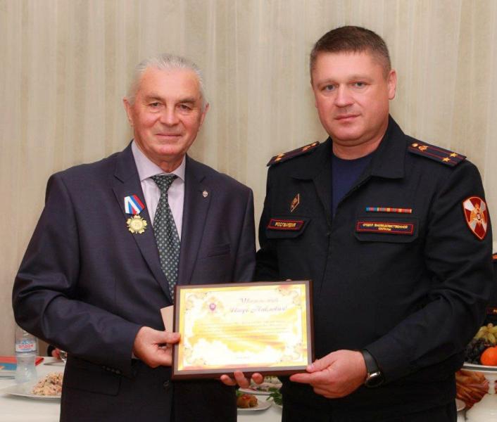 С 75-летним юбилеем поздравили ветерана службы в Подмосковье