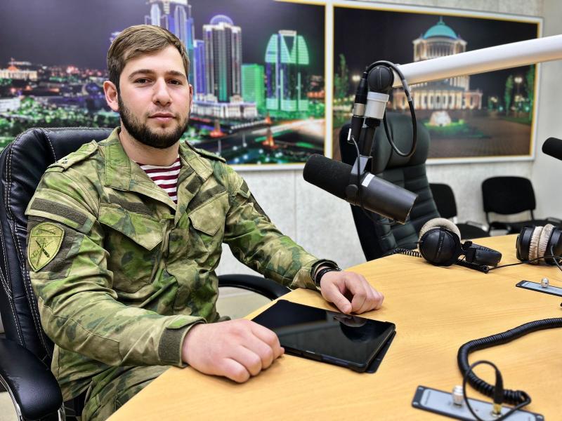 Командир минометной батареи Управления Росгвардии по Чеченской Республике стал гостем радиорубрики «В эфире Росгвардия».