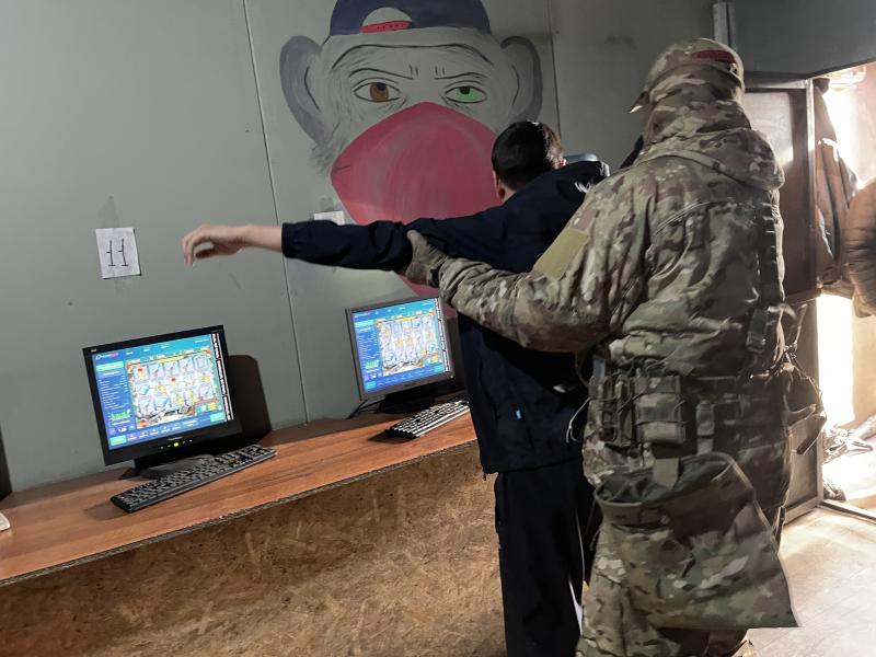 При содействии СОБР в Республике Тыва задержаны подозреваемые в организации нелегальных азартных игр