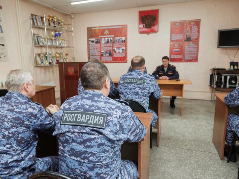 Владимир Гатальский поздравил личный состав и ветеранов службы вневедомственной охраны с профессиональным праздником