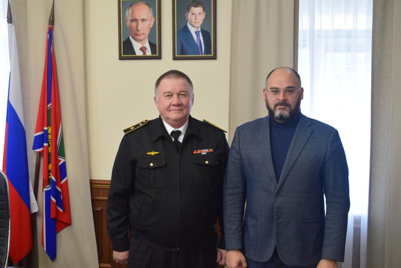 Директор Приморского филиала охраны Минтранса России и Глава города Владивостока обсудили вопросы сотрудничества