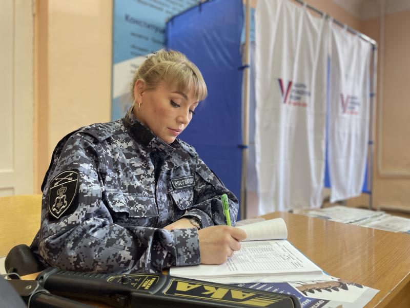 Росгвардейцы обеспечили порядок и безопасность в Иркутской области в период проведения выборов Президента