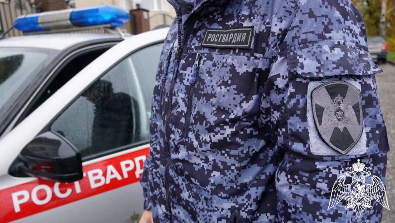 Кировские росгвардейцы задержали троих подозреваемых в приобретении наркотиков
