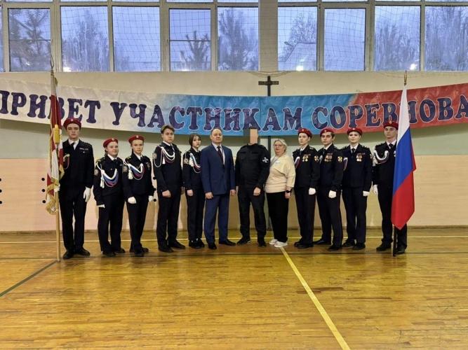 В Мордовии боец спецназа Росгвардии принял участие в открытии парада кадетских классов