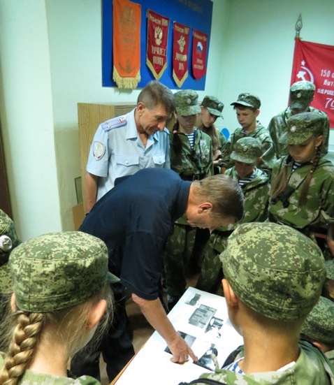 В линейном отделе МВД России на станции Белово прошла встреча, посвященная Дню памяти и скорби.